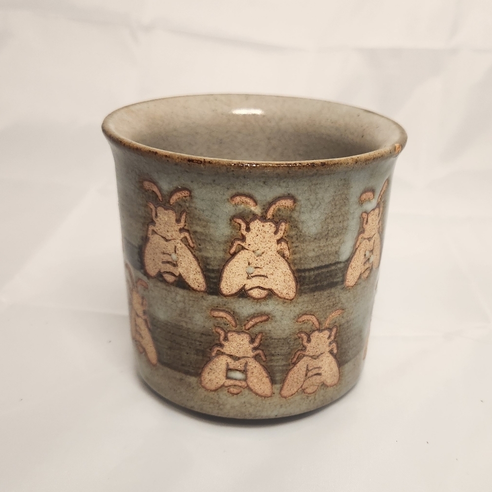 3 1/2" Handmade Boho Style Bee Coffee Mug - Picture 2 of 16